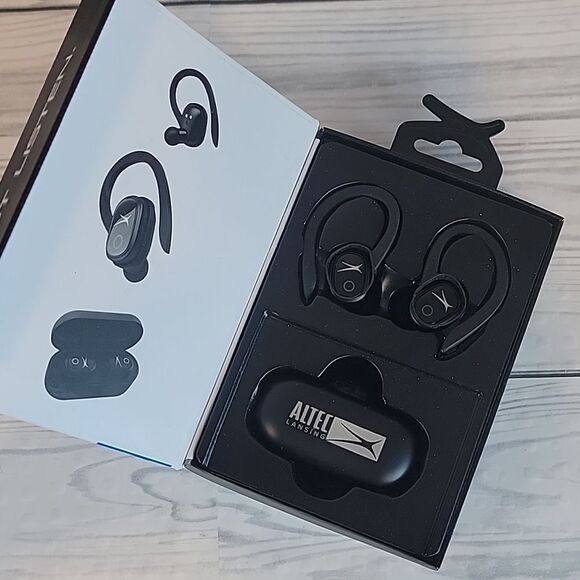 Altec Lansing sport ear buds new in box with charging case - Picture 3 of 9